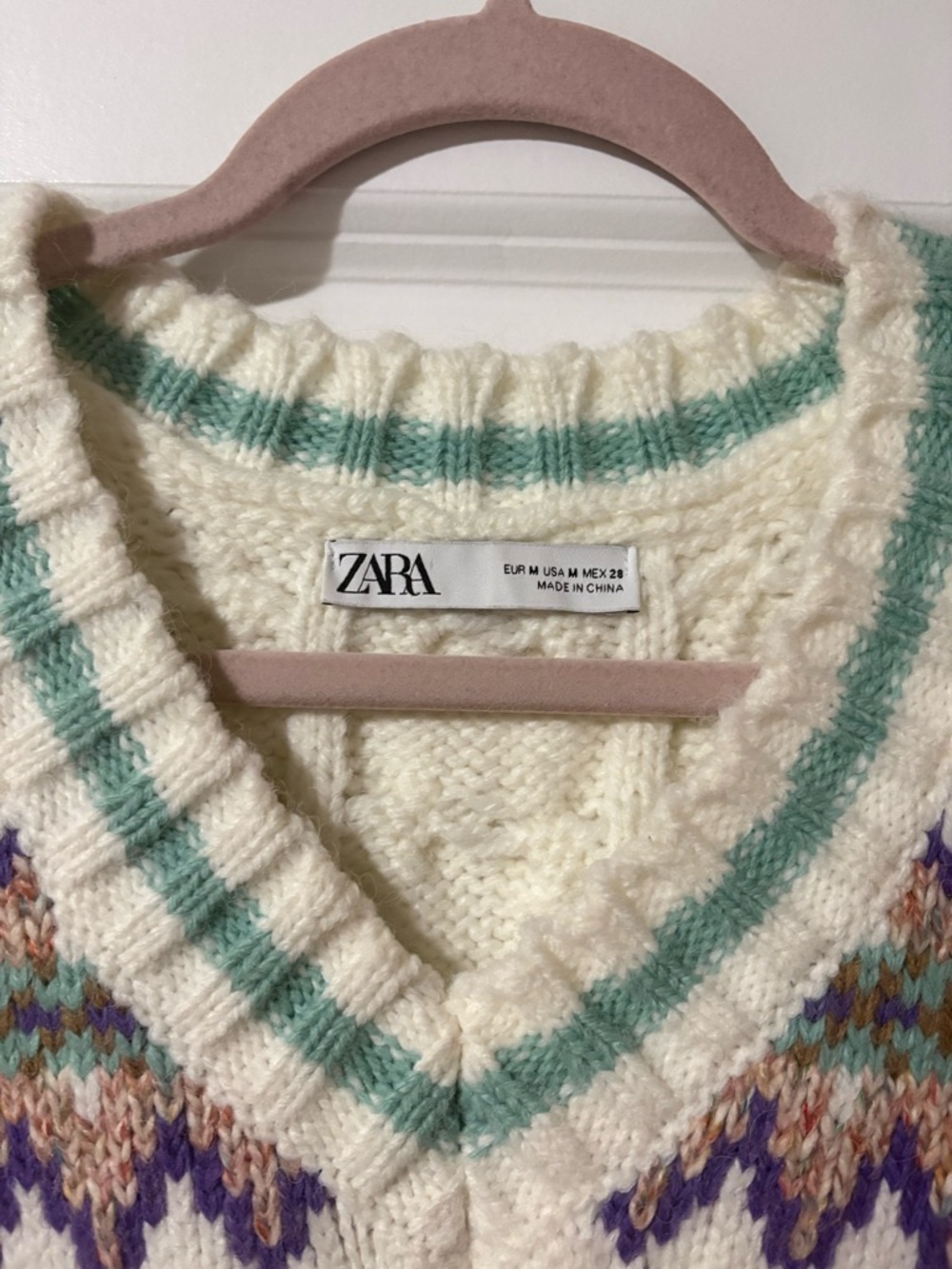 Zara V-Neck Cable Knit Vest - Picture 4 of 5